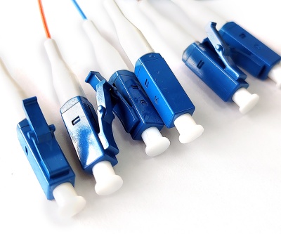 LC/upc 6 Fibers OS2 (G657.A1) Color Coded 0,9mm Pigtail -- 3m